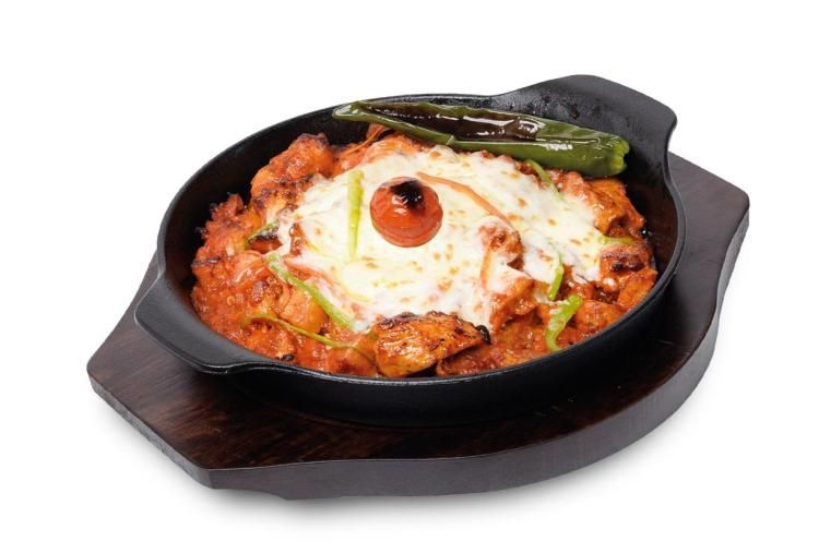 طاجن دجاج بالجبنة