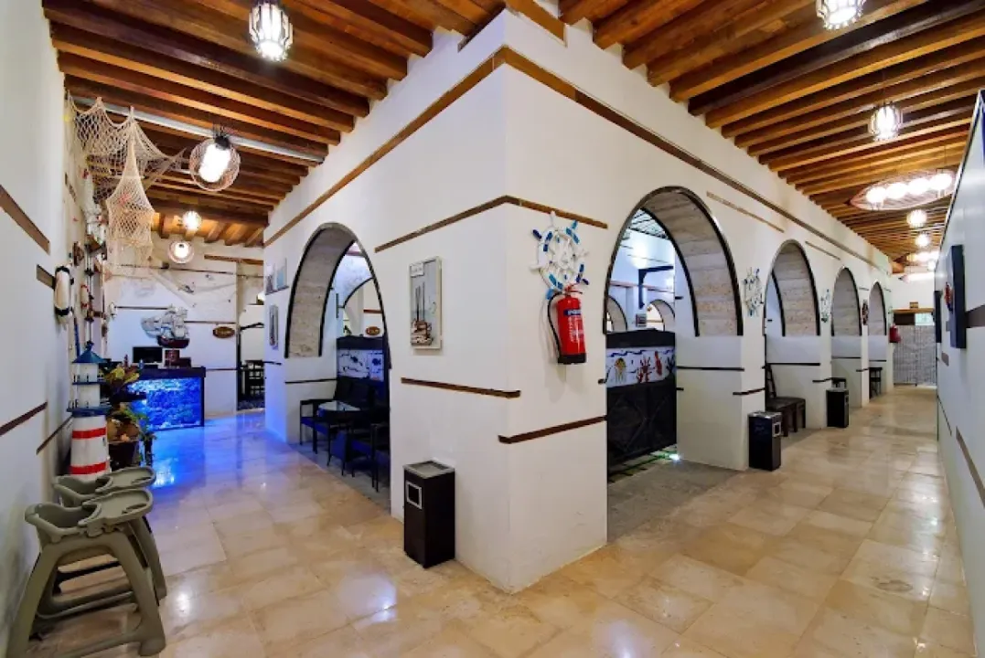 مطعم المرساه البحرية